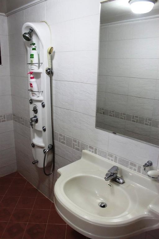 Picasso Motel Jongno Szöul Szoba fotó